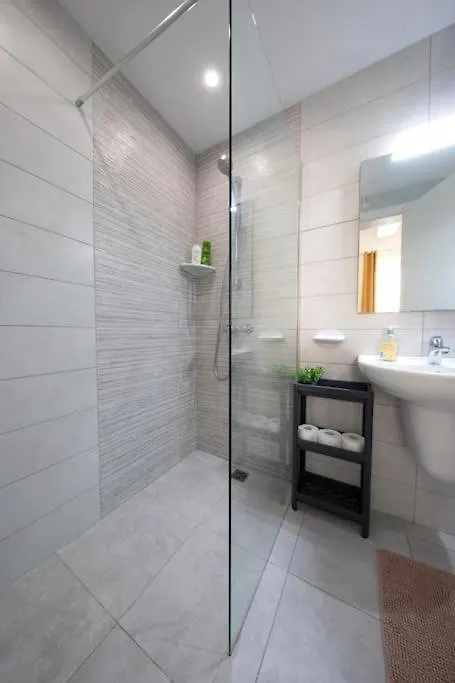 Semesterbostad Traditional 2 Bedroom House With Yard Ssch1-1 St. Julian's
