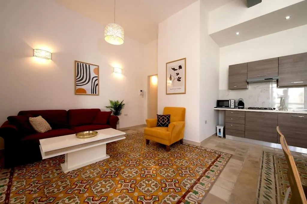Holiday home Traditional 2 Bedroom House With Yard Ssch1-1 Saint Julian's